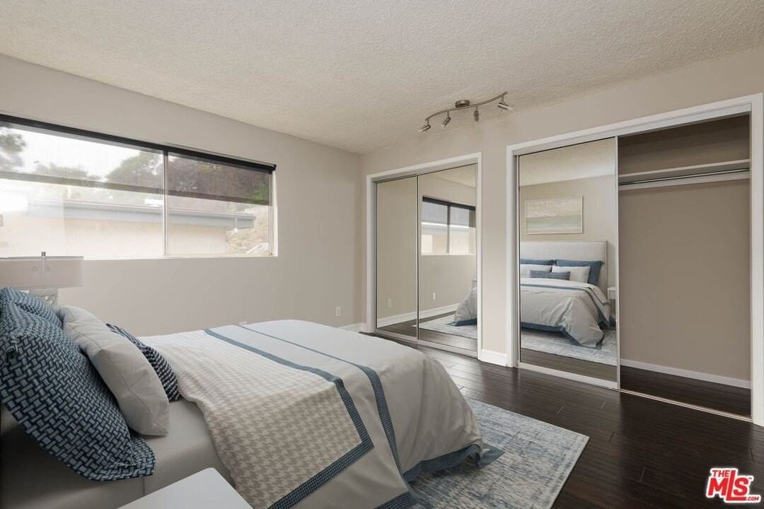 18065 Coastline Dr Apt 3 #3 - Photo 6 of 12