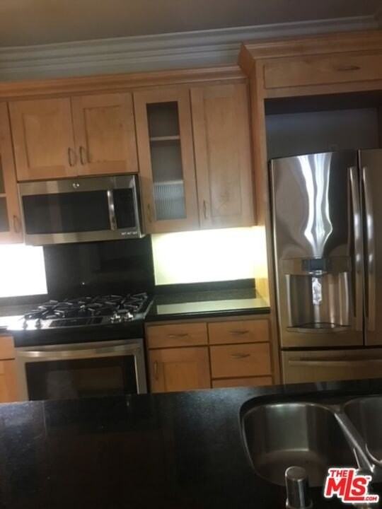 1658 Camden Ave Apt 203 #203 - Photo 5 of 7