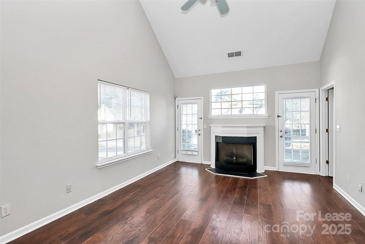 11350 Yellow Spaniel Ct - Photo 3 of 17