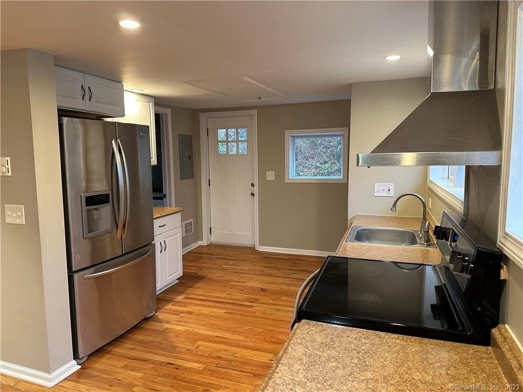 11 Upper Malletts Ln #A - Photo 2 of 10