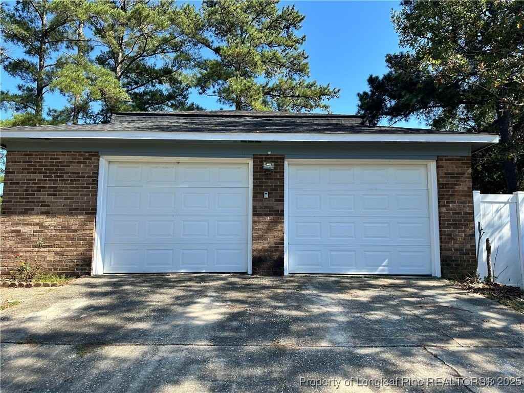 5921 Lake Terrace Ct - Photo 2 of 18