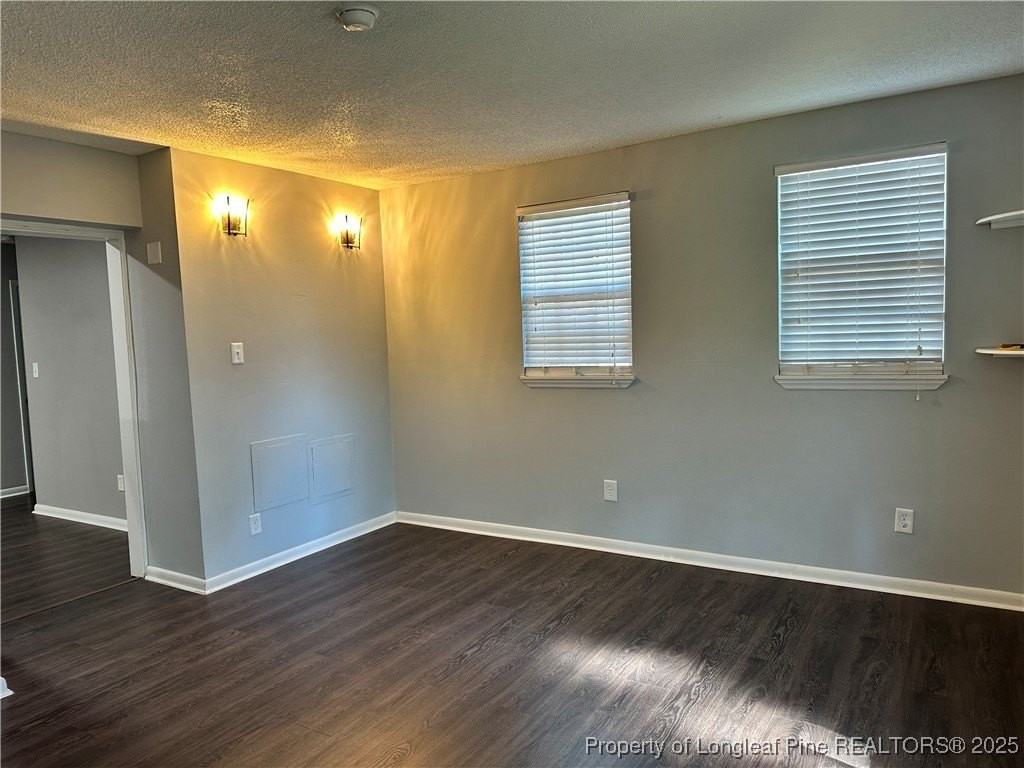 5921 Lake Terrace Ct - Photo 5 of 18