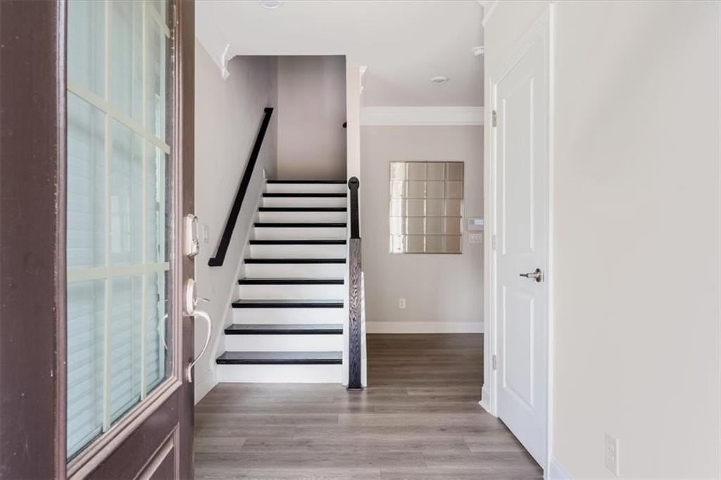 2560 Clairebrooke Bnd - Photo 4 of 26