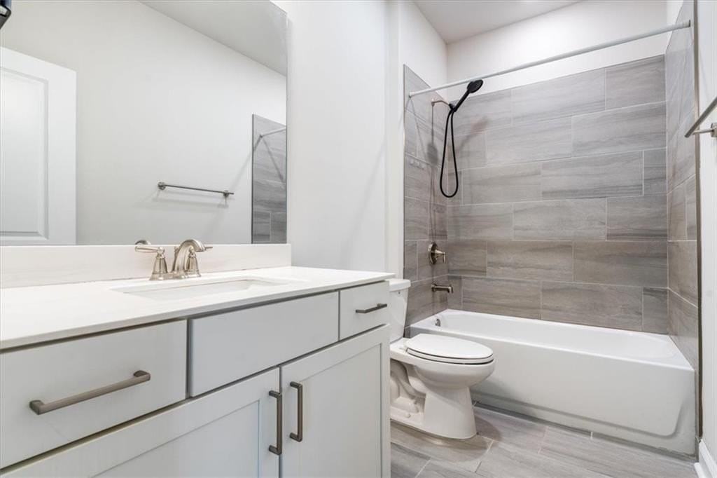 2560 Clairebrooke Bnd - Photo 6 of 26