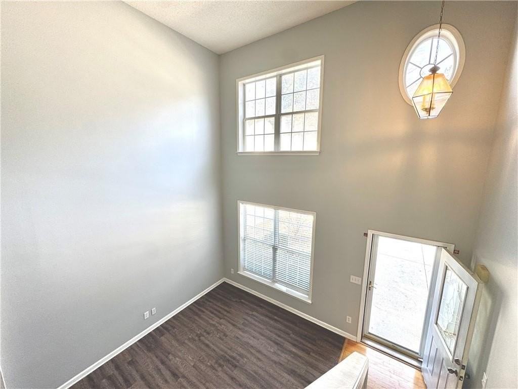 3190 Oxwell Dr - Photo 2 of 17