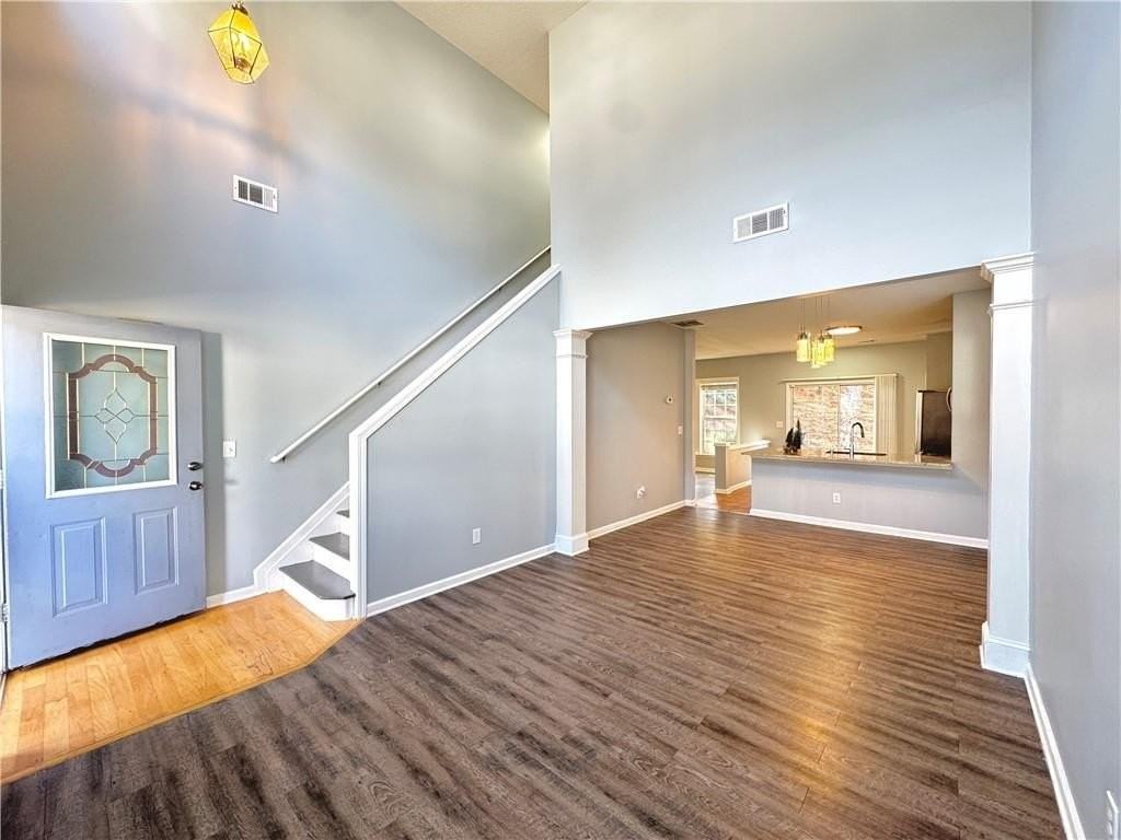 3190 Oxwell Dr - Photo 3 of 17