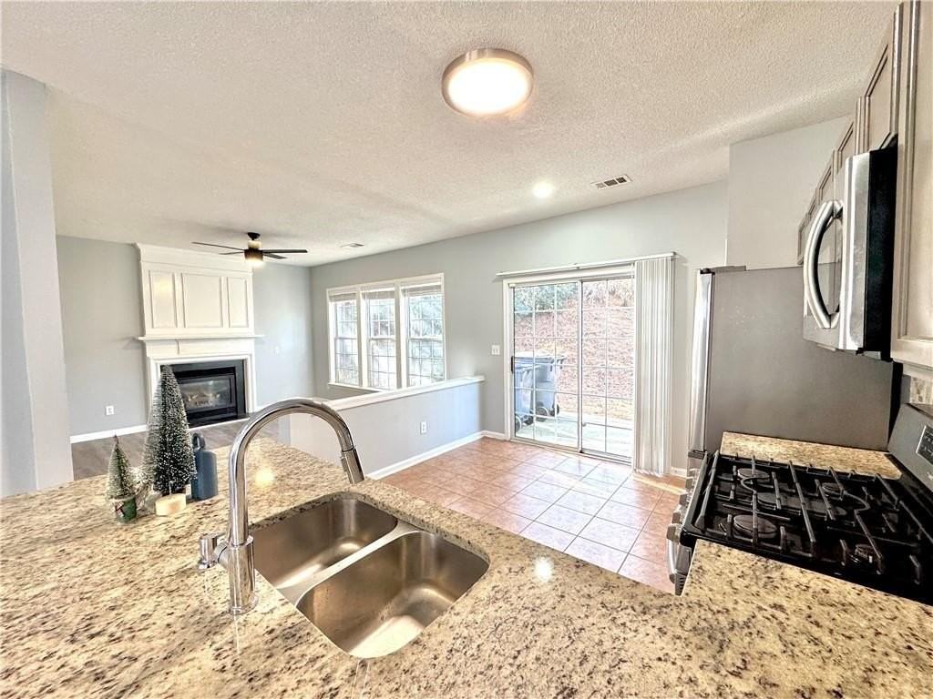 3190 Oxwell Dr - Photo 6 of 17