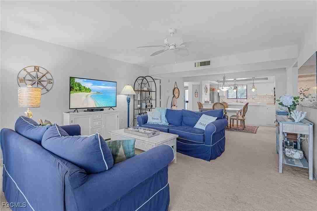 4384 Bowsprit Ct Apt 2a #2A - Photo 4 of 24