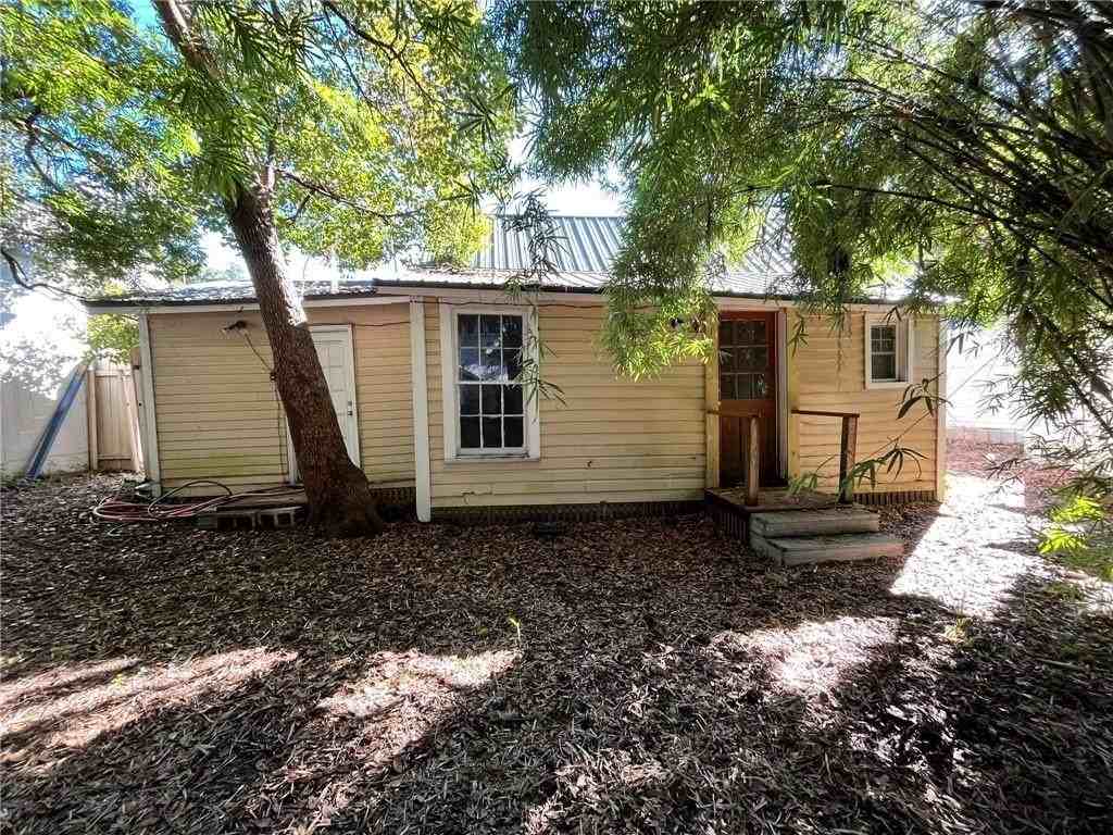 303 North Way - Photo 3 of 14