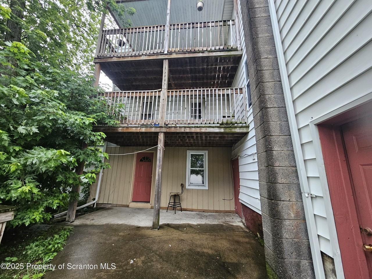 14 Kulp Ave Unit Rear #REAR - Photo 2 of 10