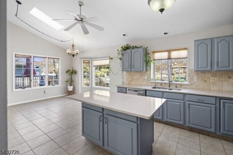 6 Hoagland Ct - Photo 7 of 28