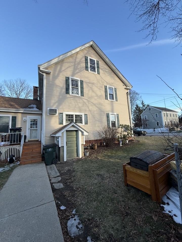 97 Friend Street #B - Photo 5 of 30