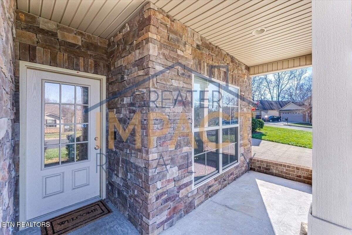 810 Klondike Way - Photo 3 of 29