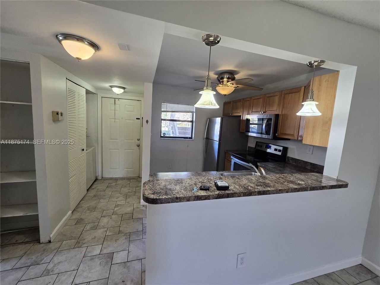 10600 Nw 10th St #106 - Photo 4 of 24