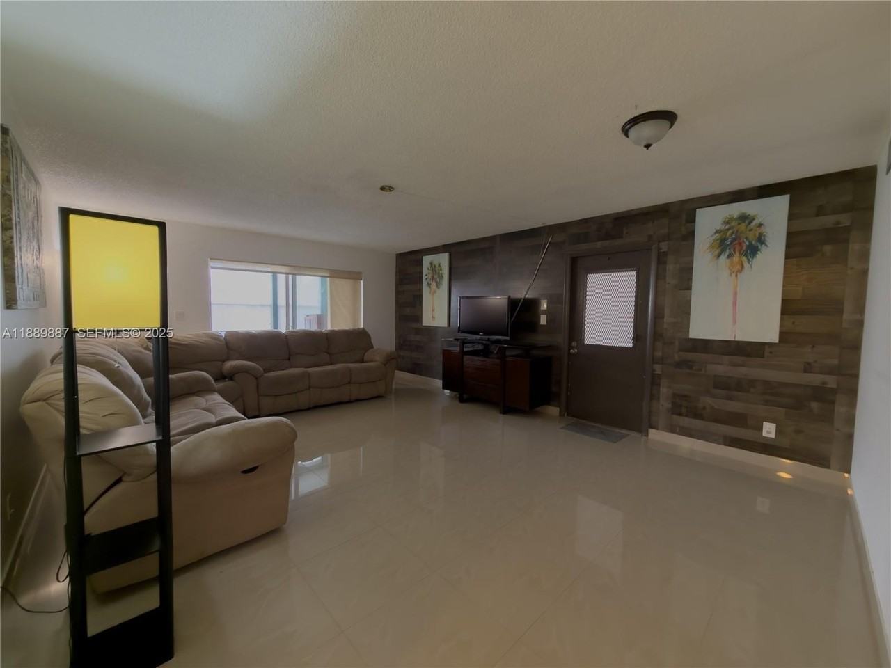 325 W Laurel Dr #2L - Photo 6 of 29