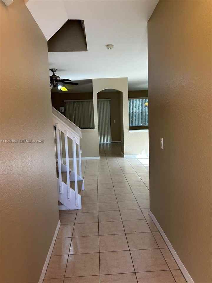 3940 Nw 92nd Ave #3940 - Photo 3 of 20