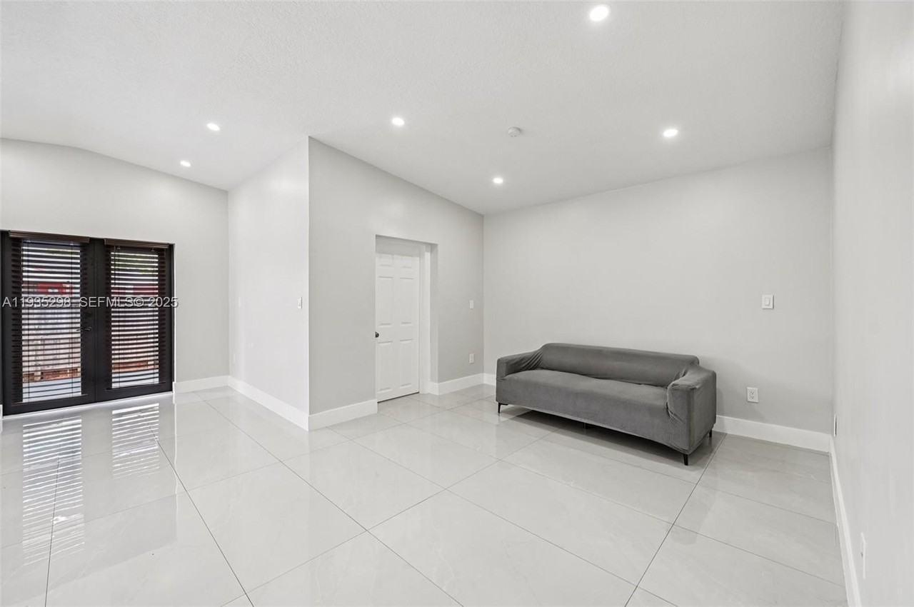 12237 Sw 193rd St #1 - Photo 7 of 26