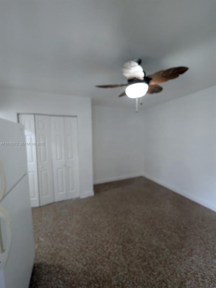 2928 Sw 10th St #4 - Photo 6 of 8