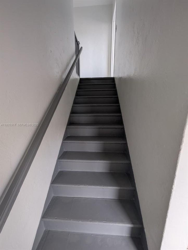 888 Sw 6th St #601 - Photo 4 of 15