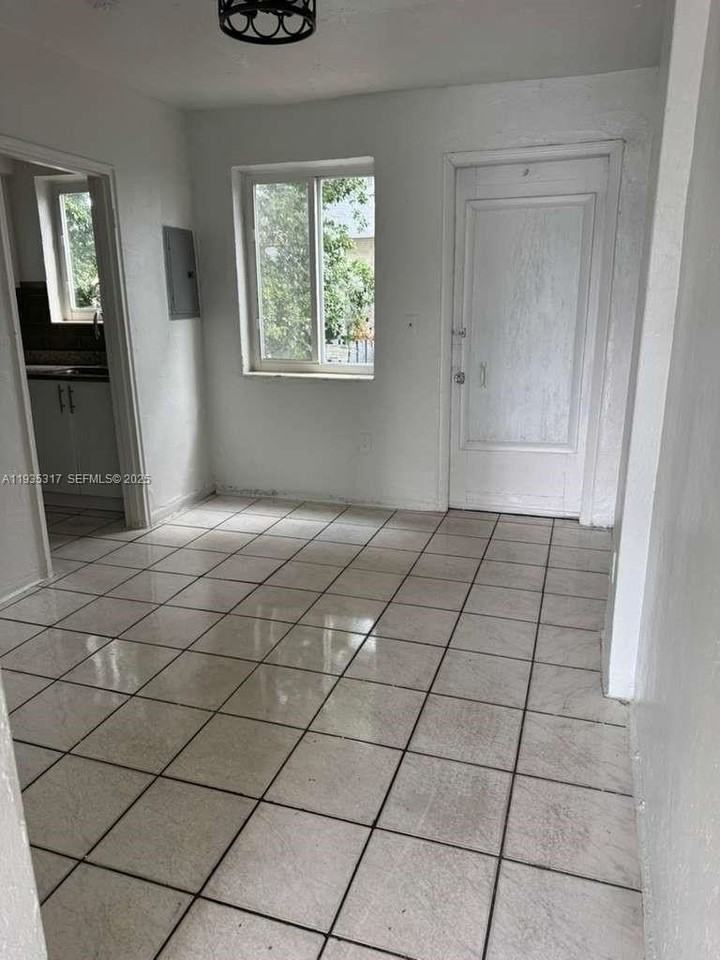 888 Sw 6th St #601 - Photo 6 of 15