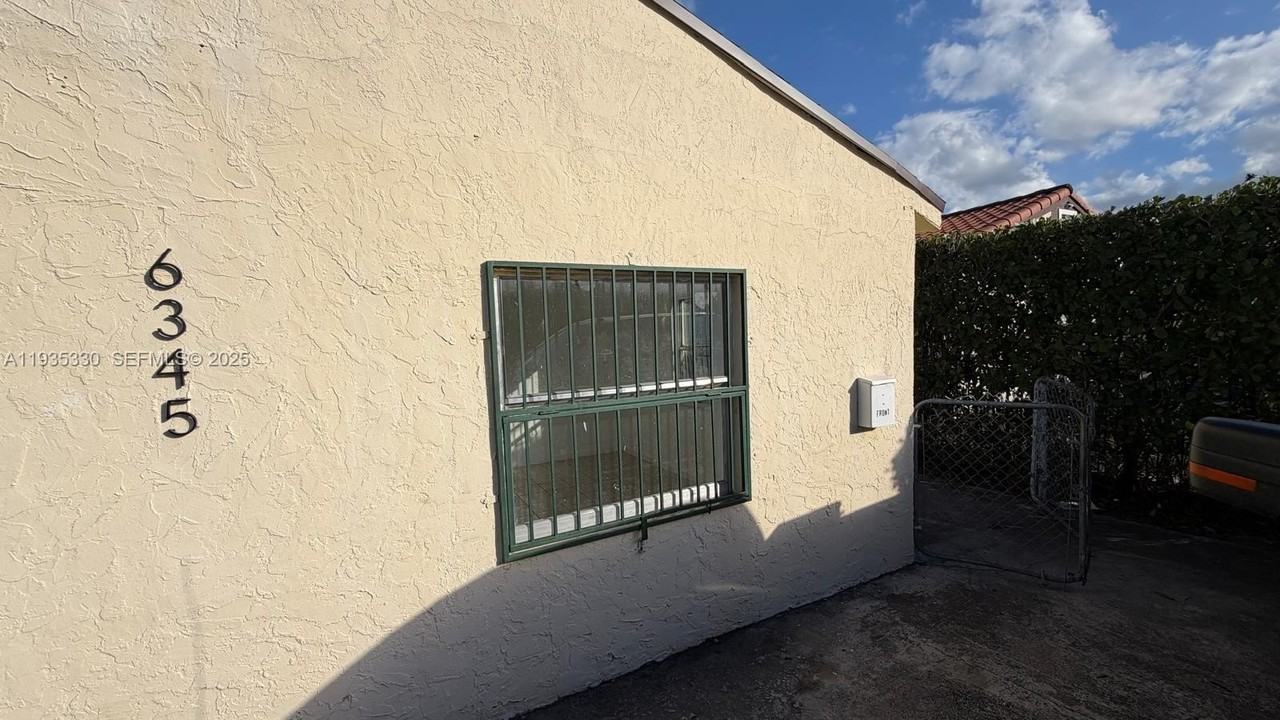 6345 N Miami Ave #1 - Photo 3 of 15