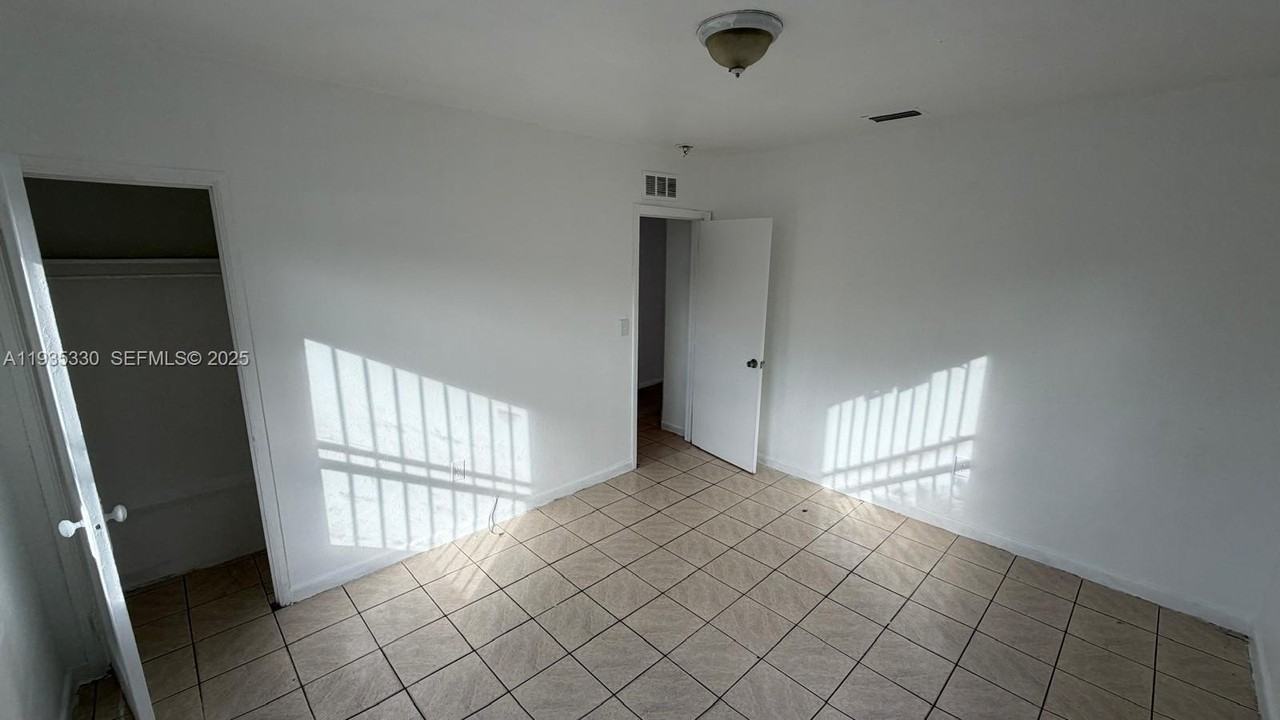 6345 N Miami Ave #1 - Photo 6 of 15