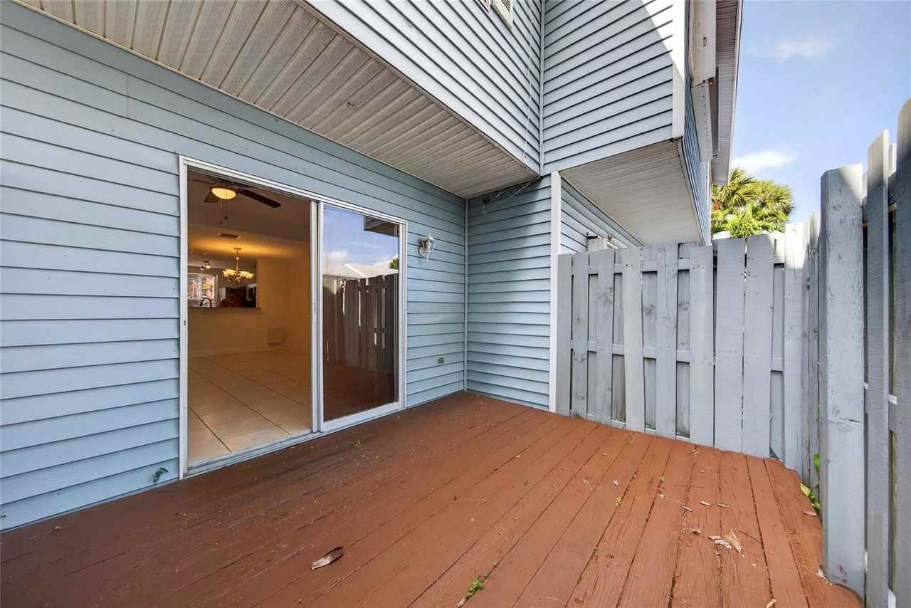 1921 Ne 15th Ave - Photo 6 of 8