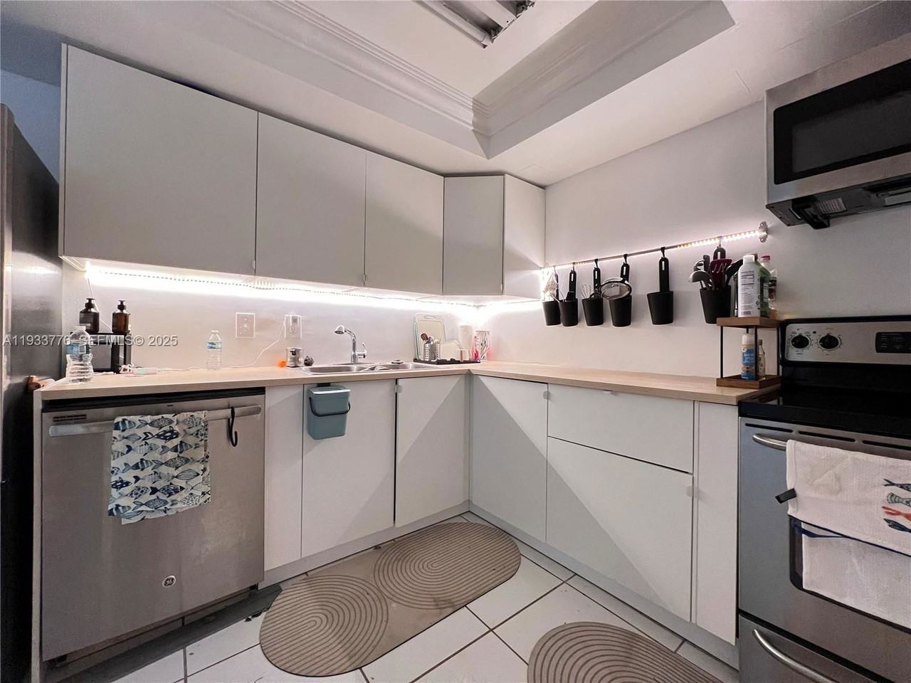 501 Se 3rd St #119 - Photo 6 of 8