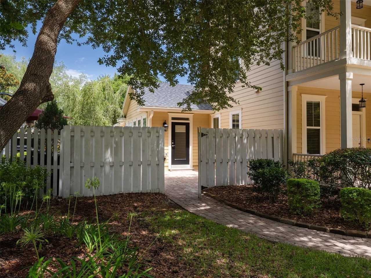 441 Sw 129th Ter - Photo 4 of 44