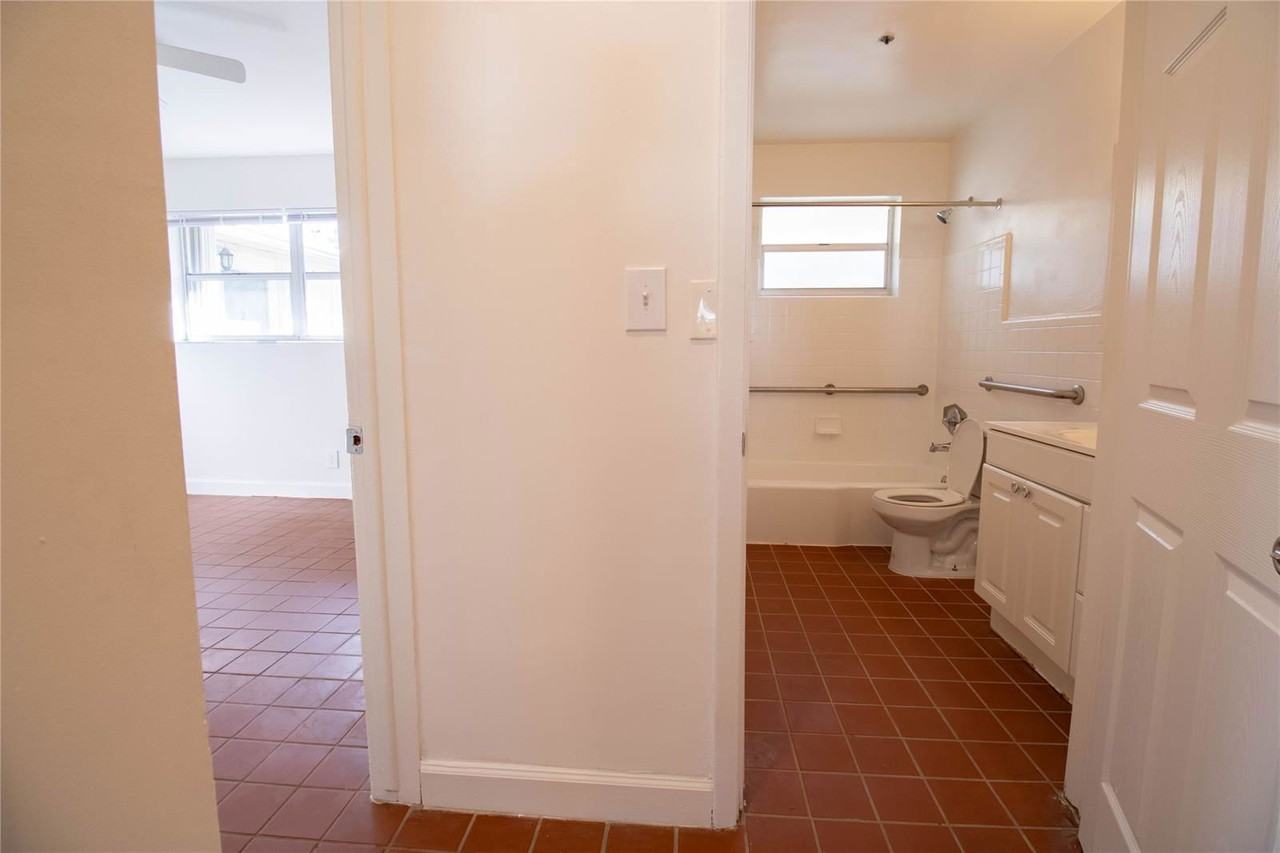 400 Charley Ave #4 - Photo 5 of 8