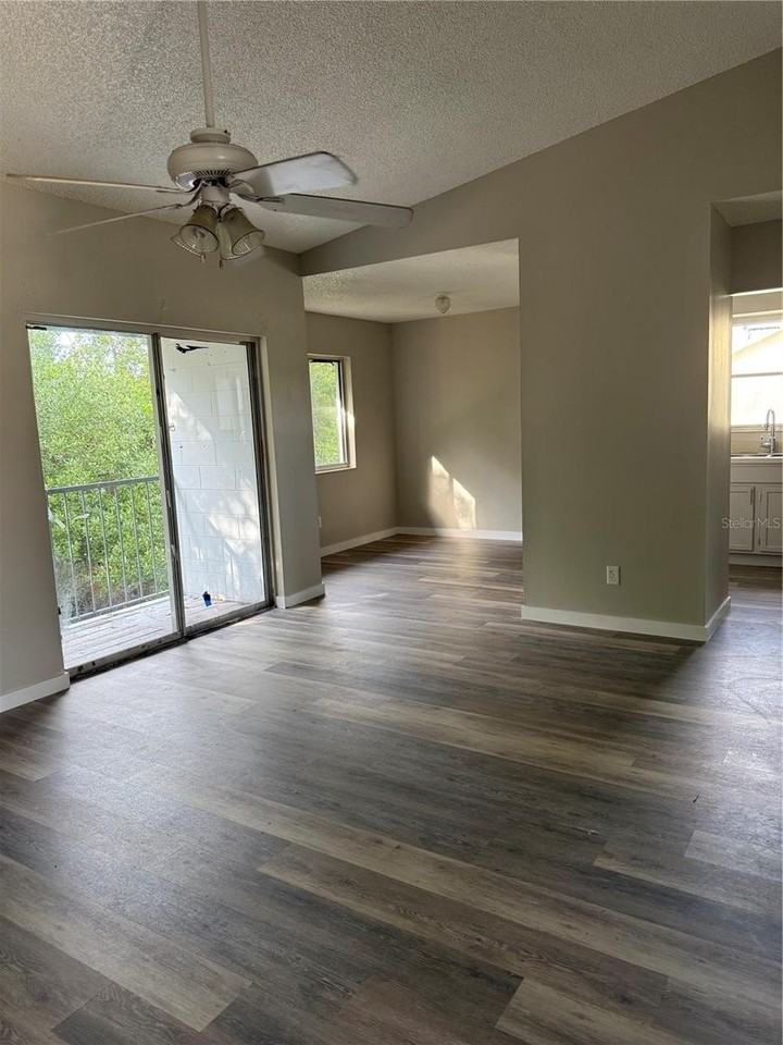 46 N Fairfax Ave #44 - Photo 3 of 16