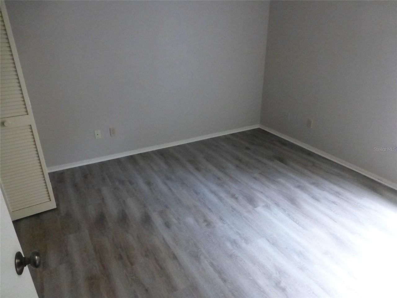 2822 Whitehall Dr - Photo 5 of 19