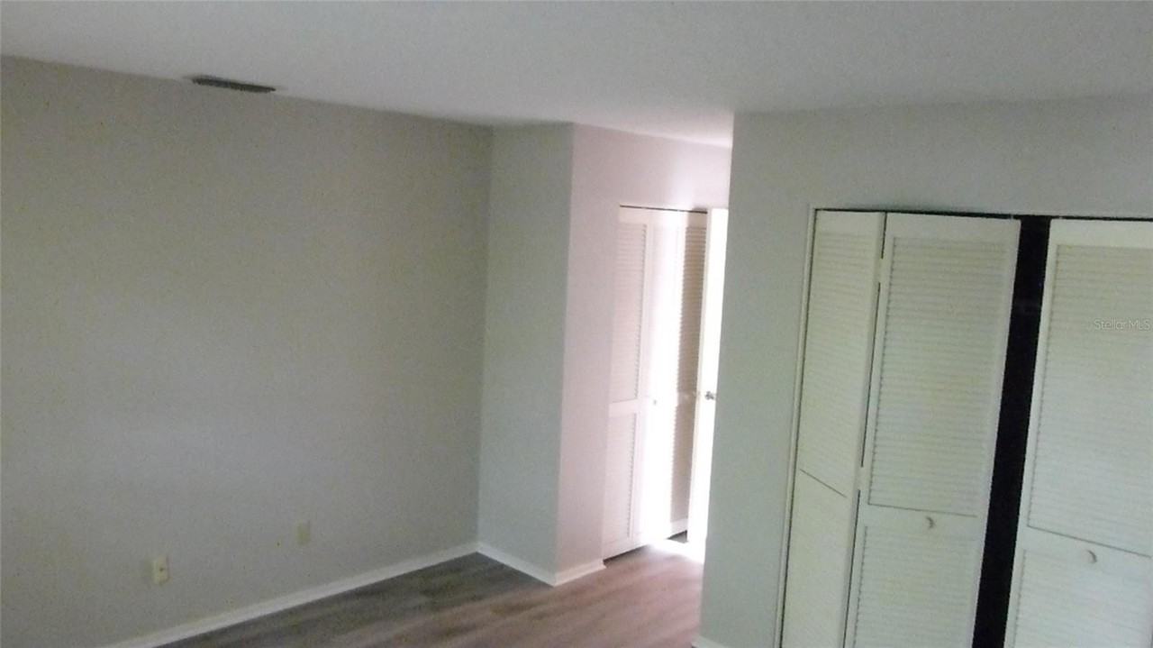 2822 Whitehall Dr - Photo 6 of 19