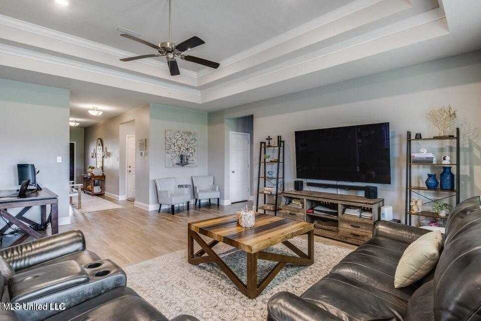 5126 Fairbury Way - Photo 4 of 28