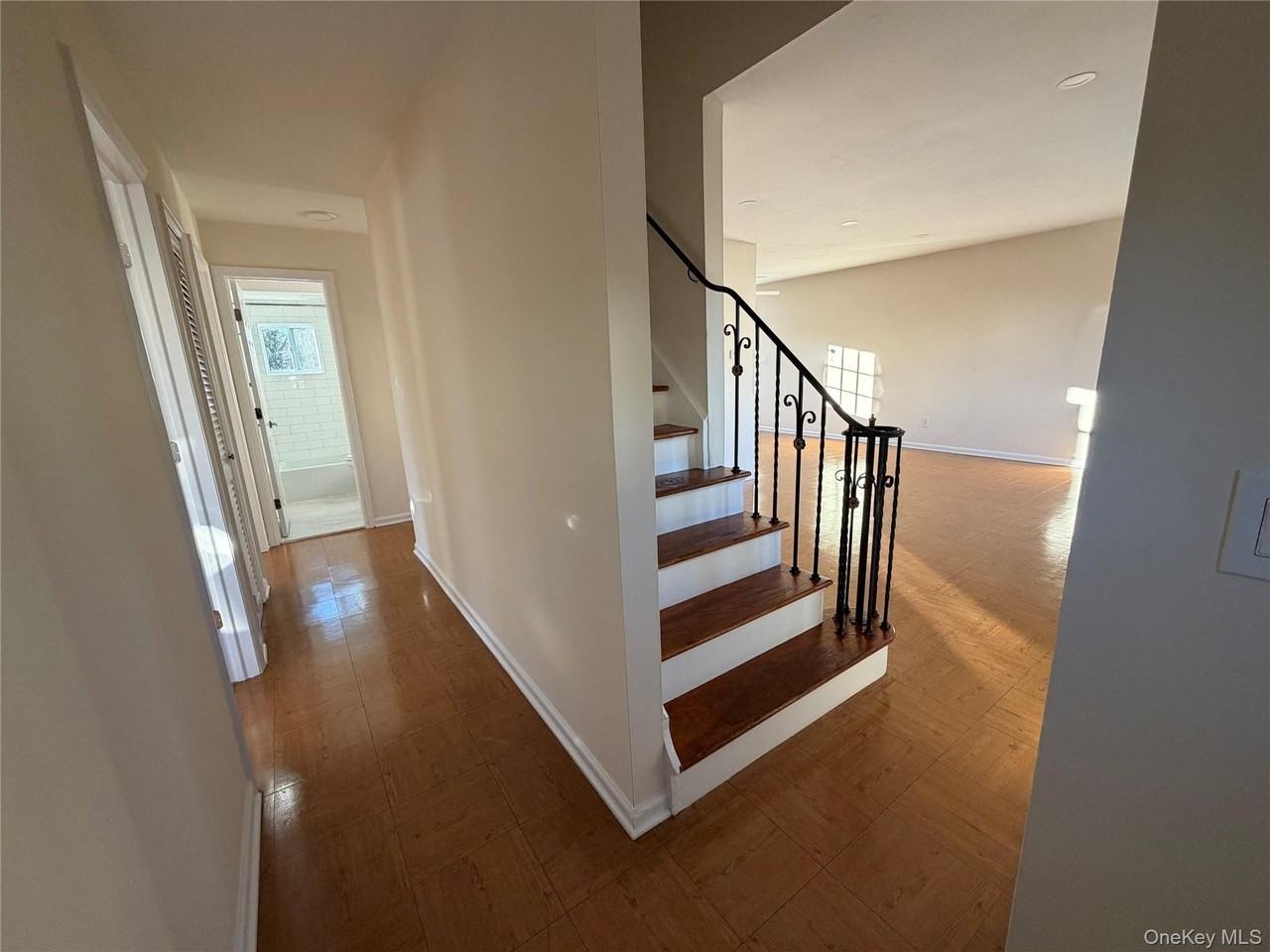 98 Lakewood Ave - Photo 5 of 15