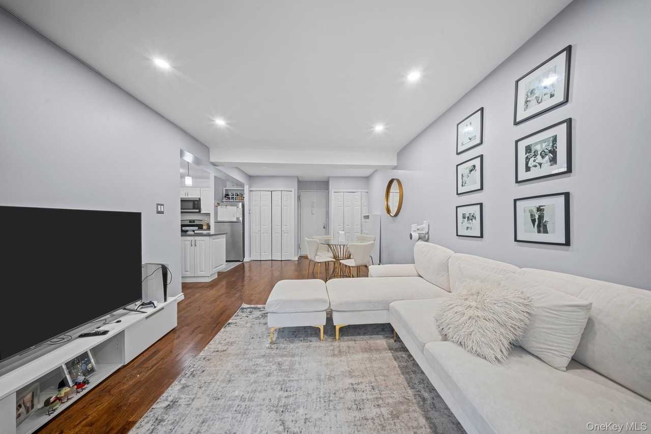 5803 Calloway St Apt 4ff #4FF - Photo 7 of 25