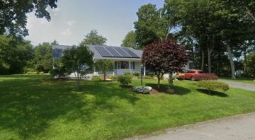 featured image of 12 Holiday Dr