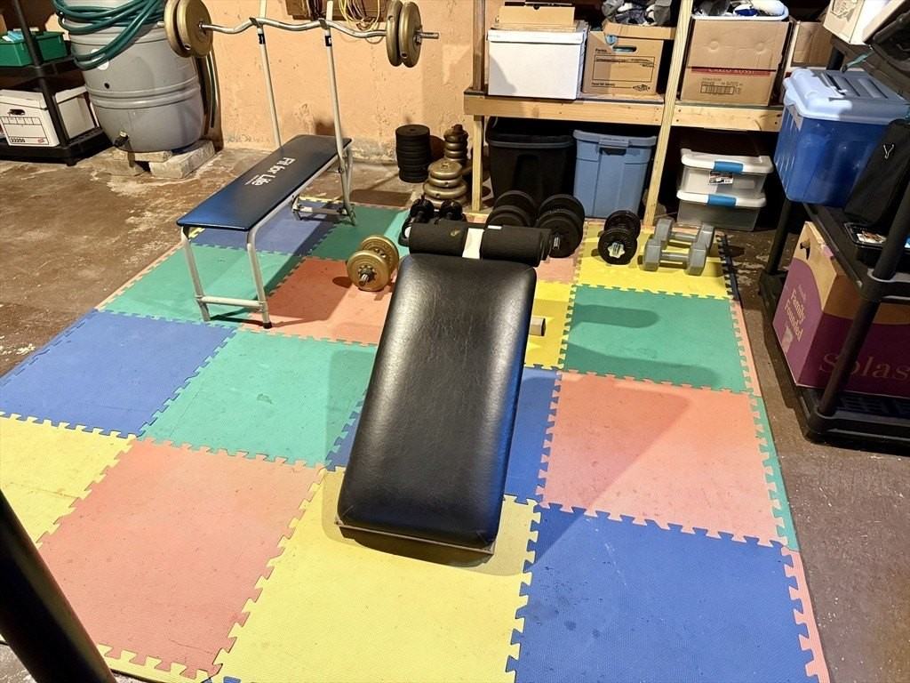 12 Holiday Dr - Photo 6 of 31