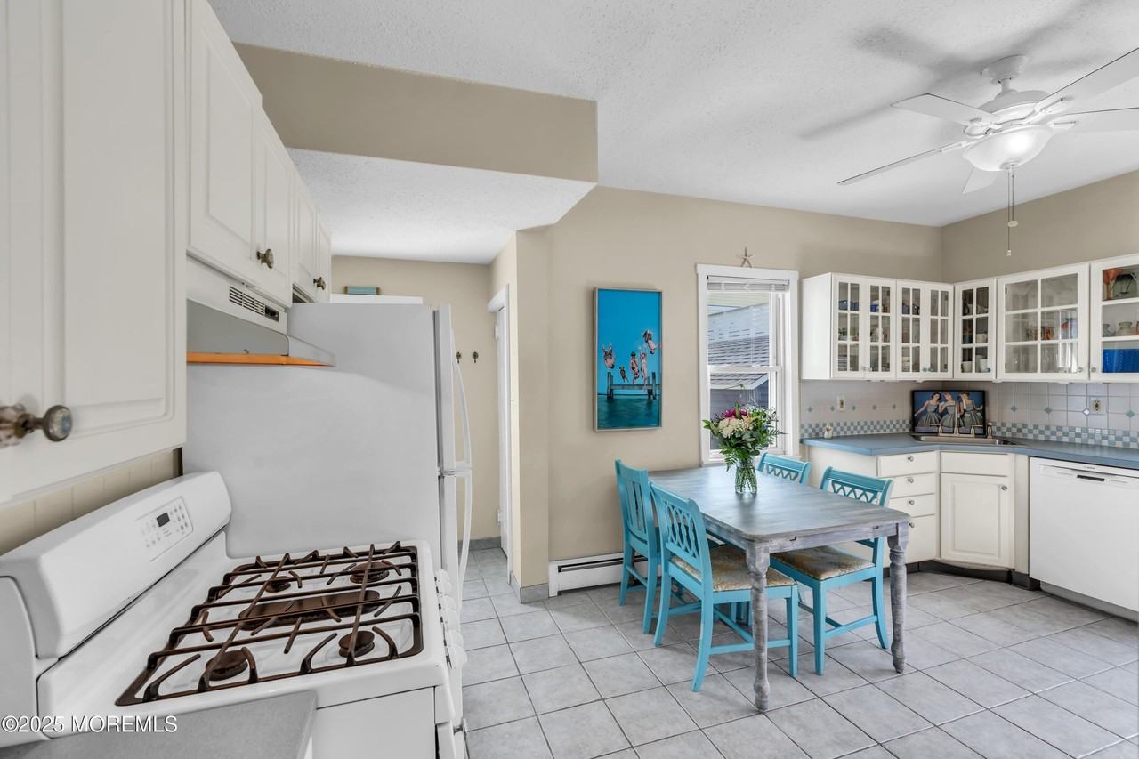 39 E End Ave - Photo 7 of 19