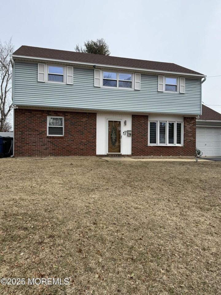 7 Peachtree Rd - Photo 3 of 21