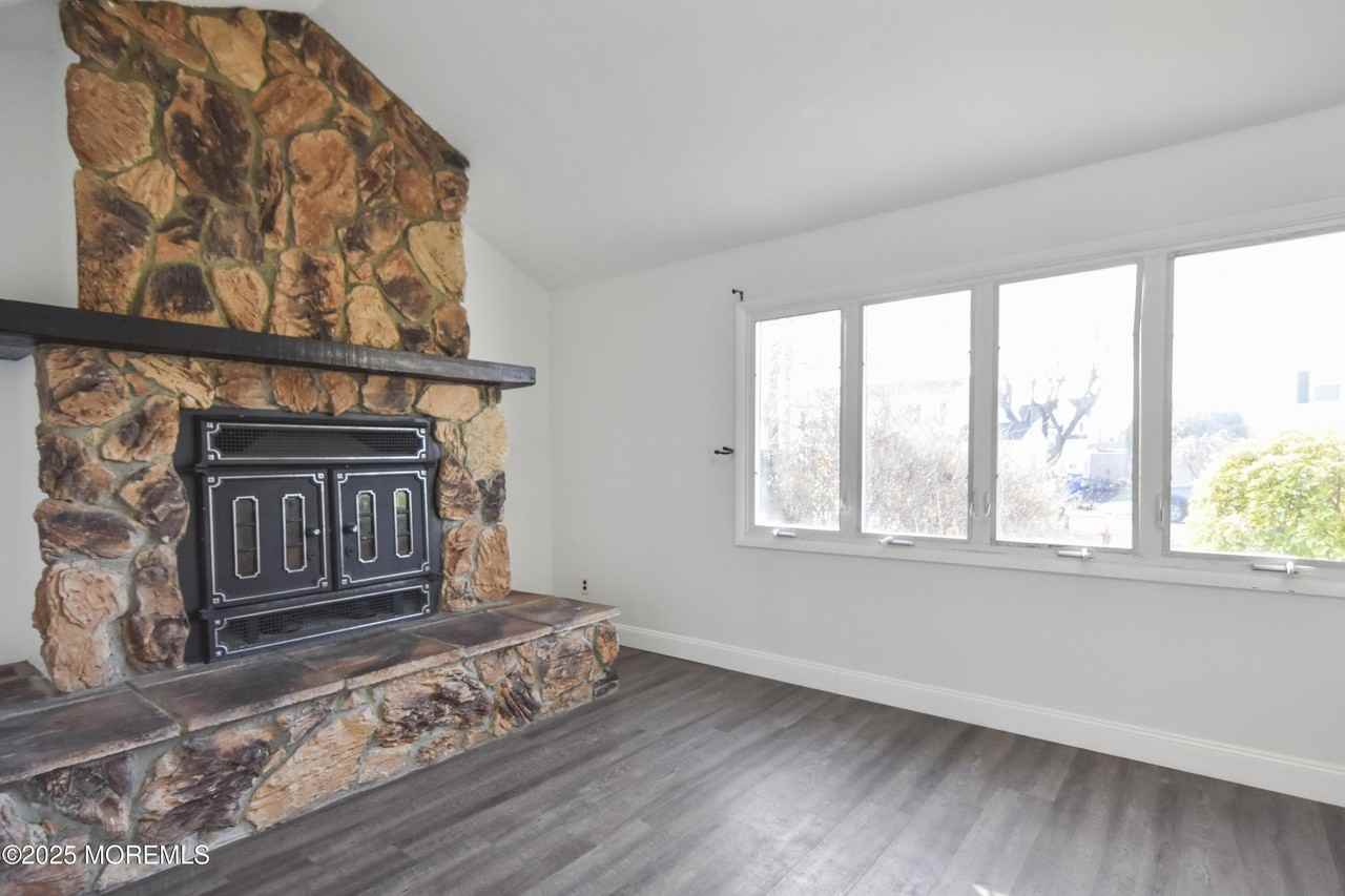 32 Dakota Ave - Photo 5 of 36