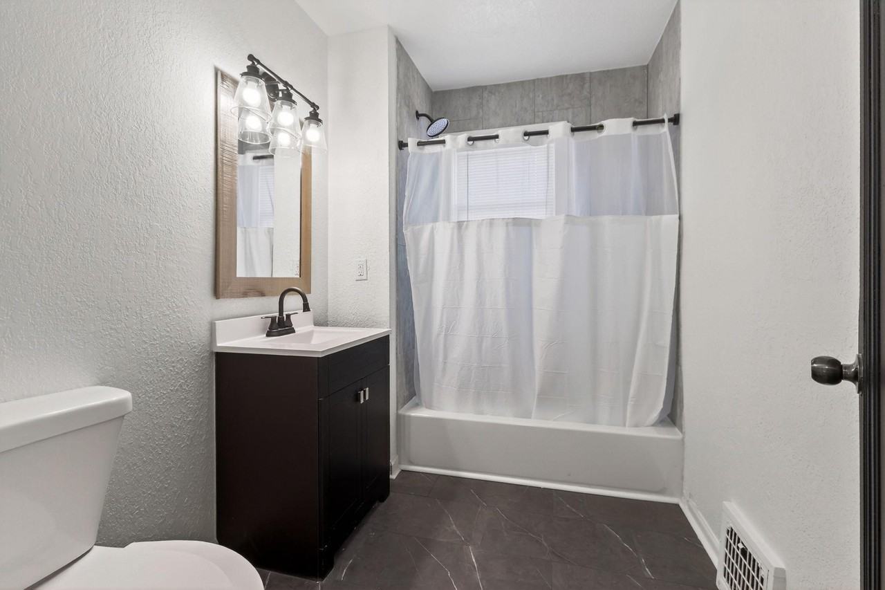 Oakland Ave - Photo 6 of 23