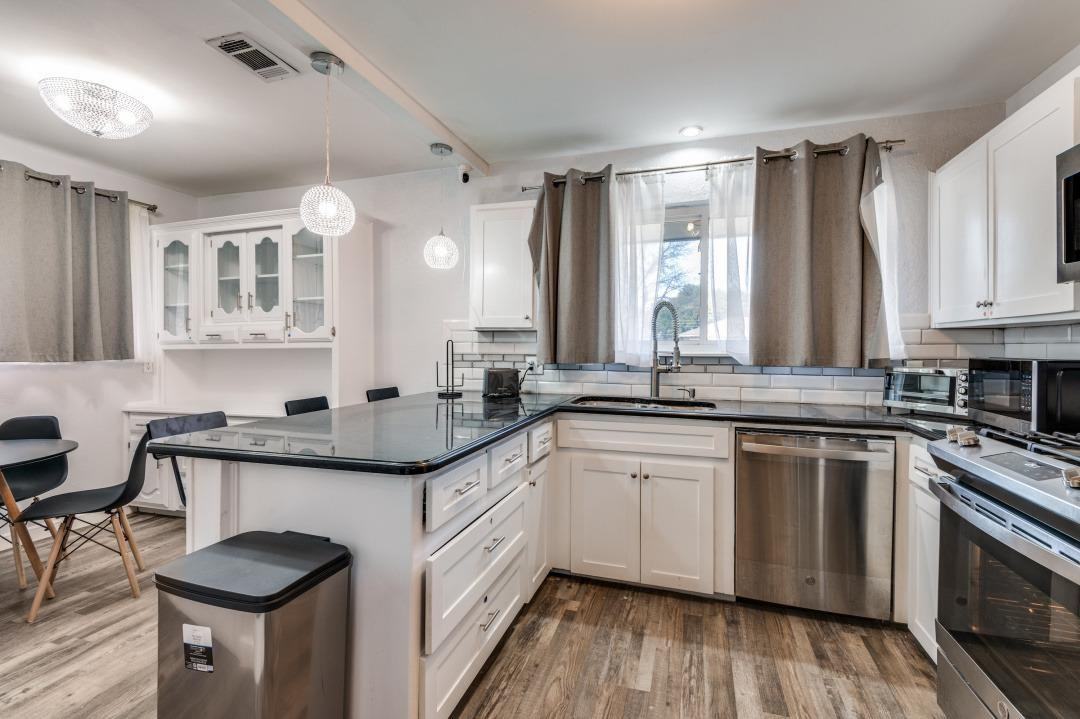 Channing Cir - Photo 4 of 17