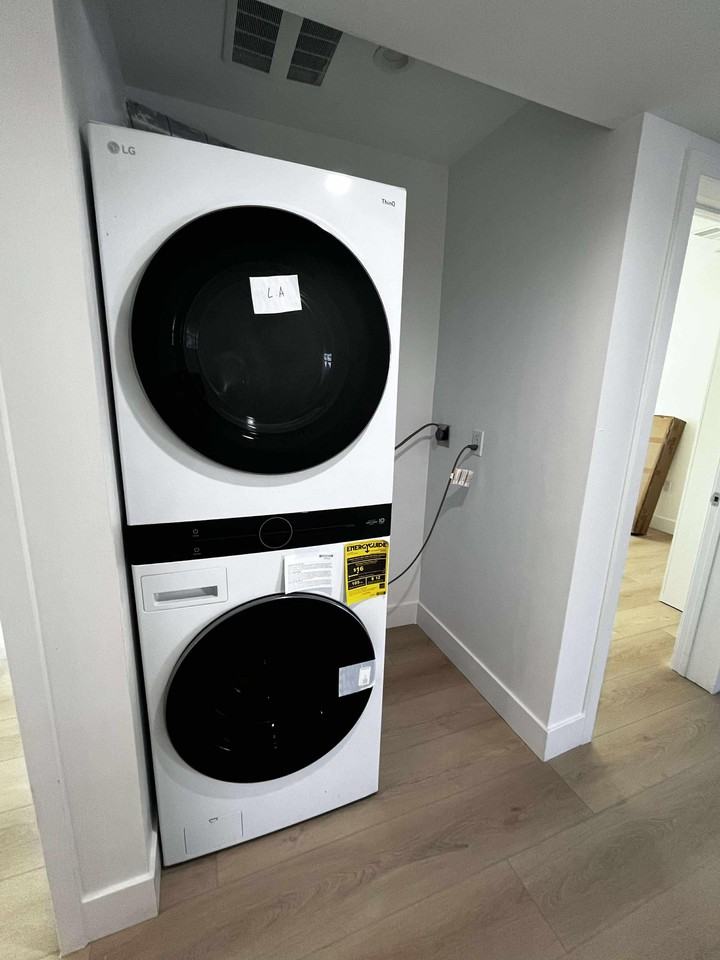 W 37th Dr - Photo 4 of 19