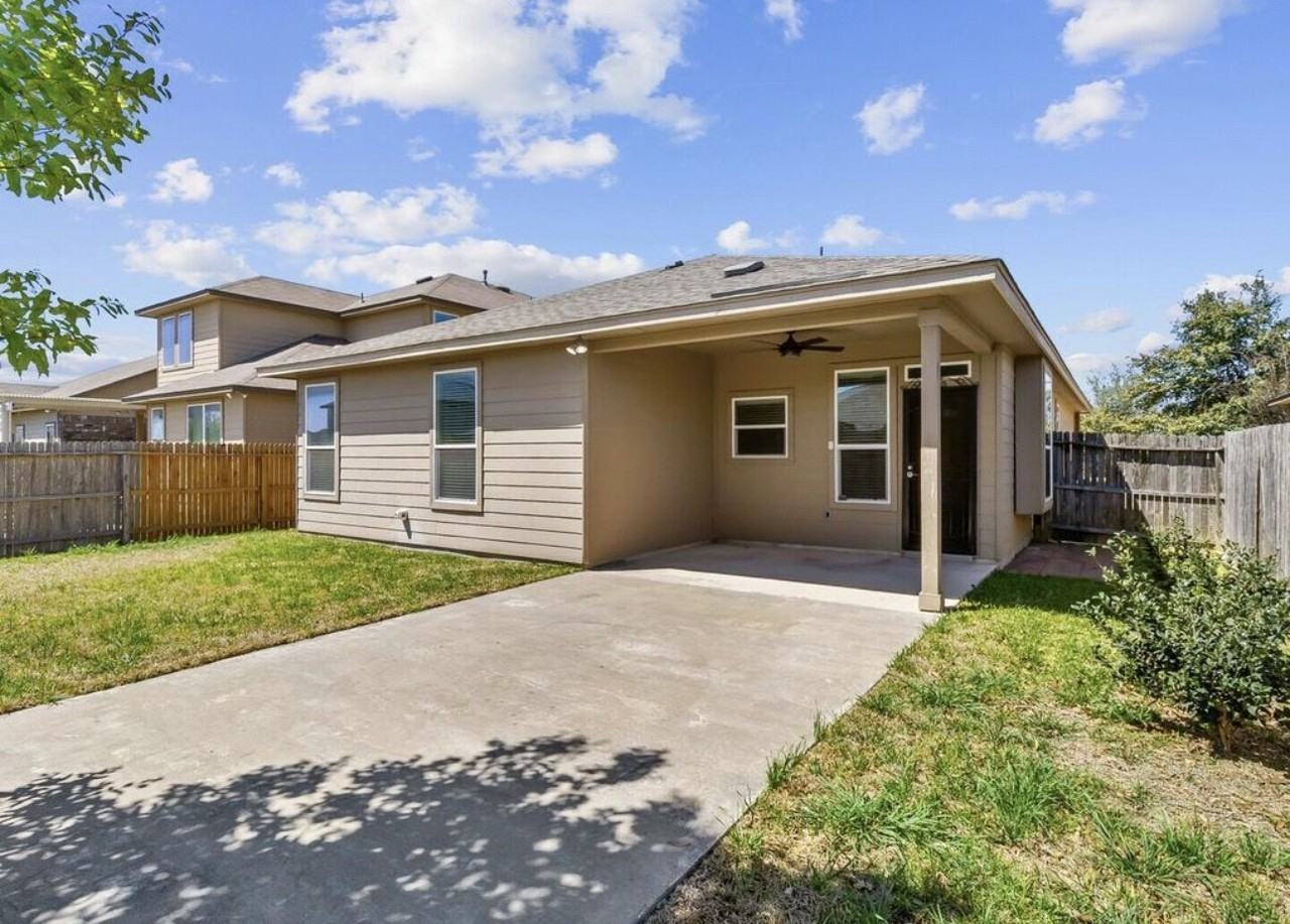 Cedar Mdws - Photo 6 of 16