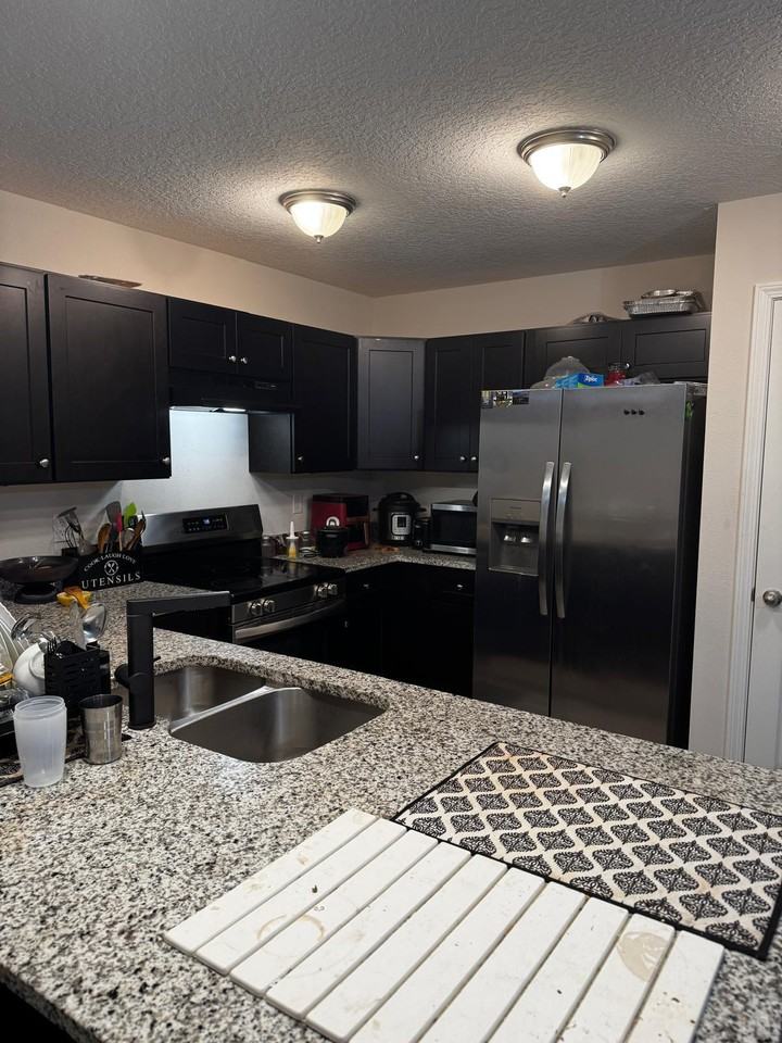 Free Ave - Photo 3 of 6