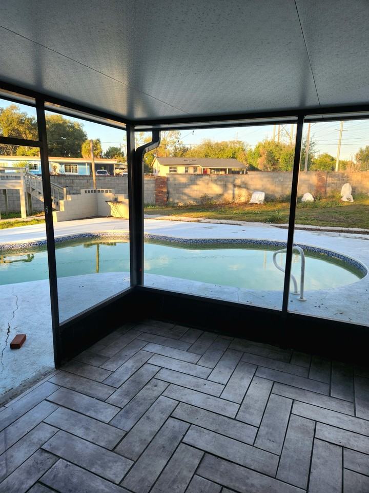 Oakway Rd - Photo 3 of 6