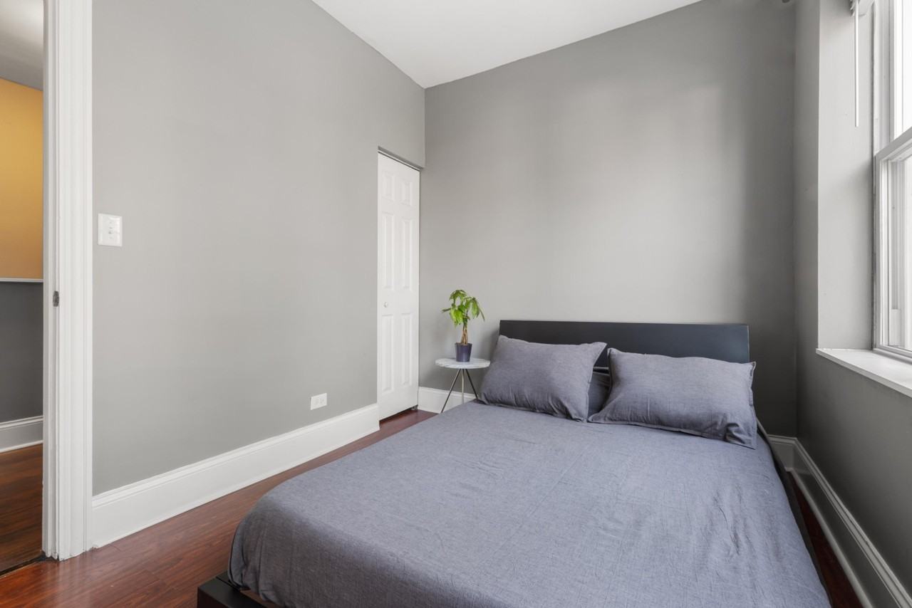 N Avers Ave - Photo 7 of 9