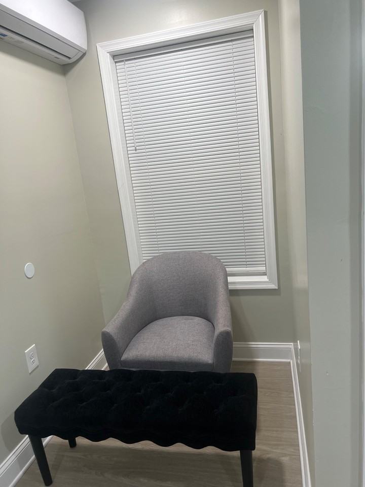 Kiama Ct - Photo 4 of 18