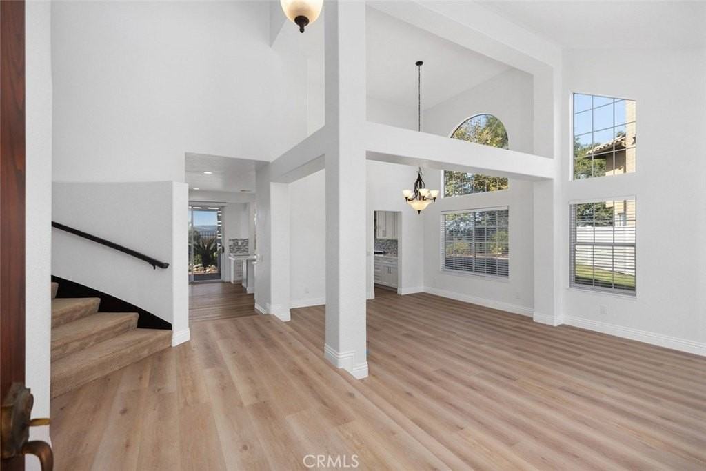 2 Crystalglen - Photo 4 of 42